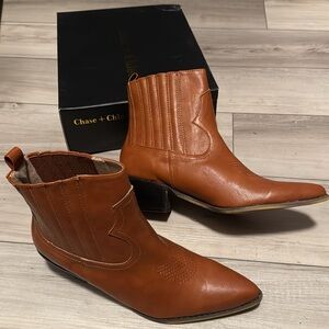 🤎 Brand New Chase & Chloe Boots Womens 10 Charles 2 Ankle Bootie in Cognac Pu.